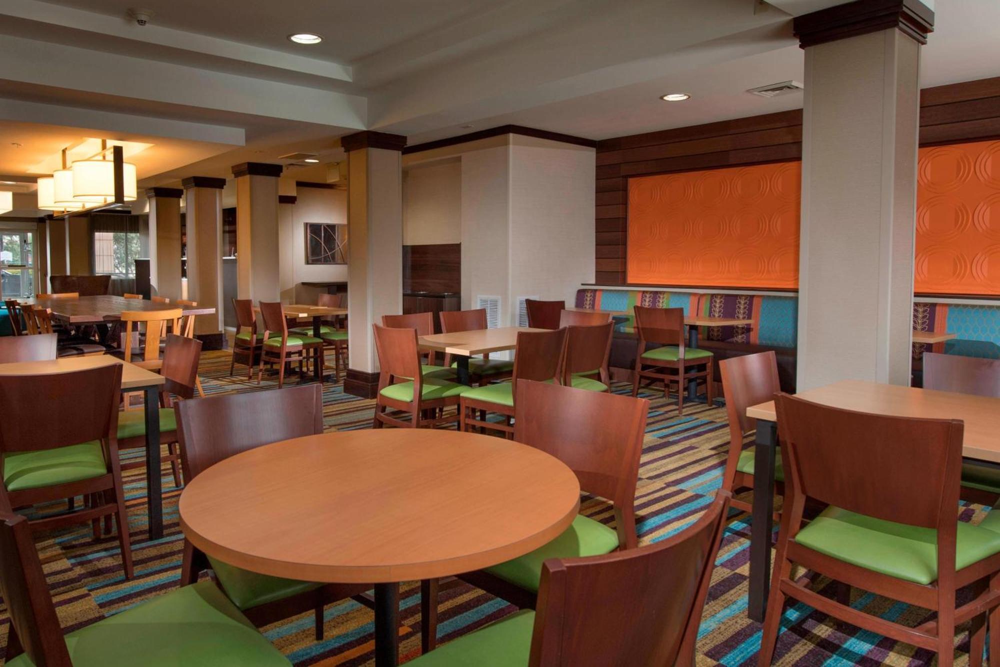 Fairfield Inn And Suites Charleston North/University Area North Charleston Eksteriør billede