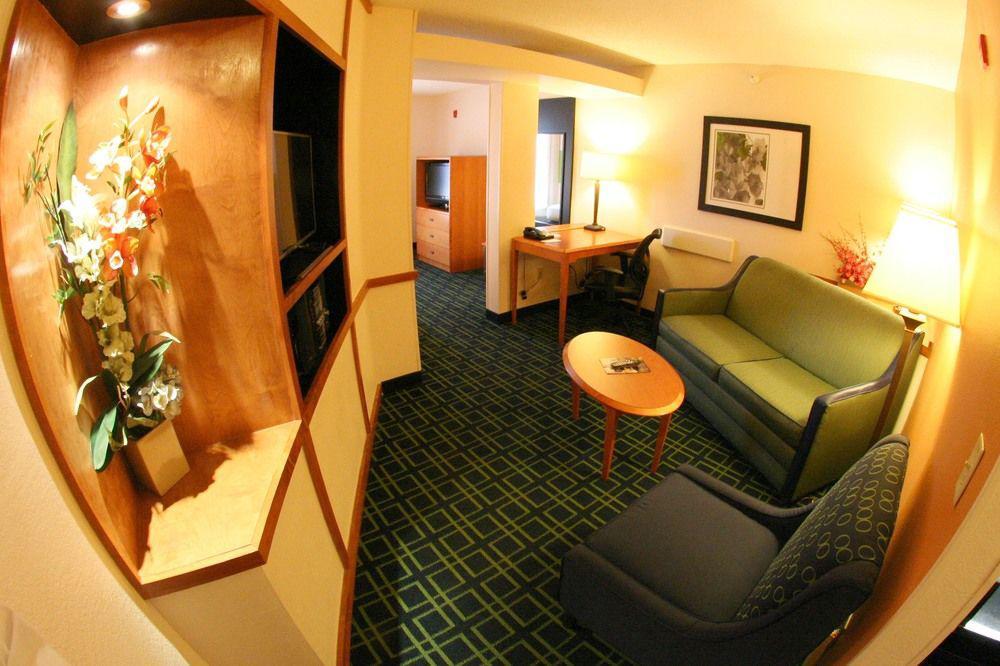 Fairfield Inn And Suites Charleston North/University Area North Charleston Eksteriør billede